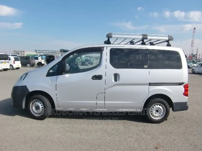 Nissan NV200 2015 Silver