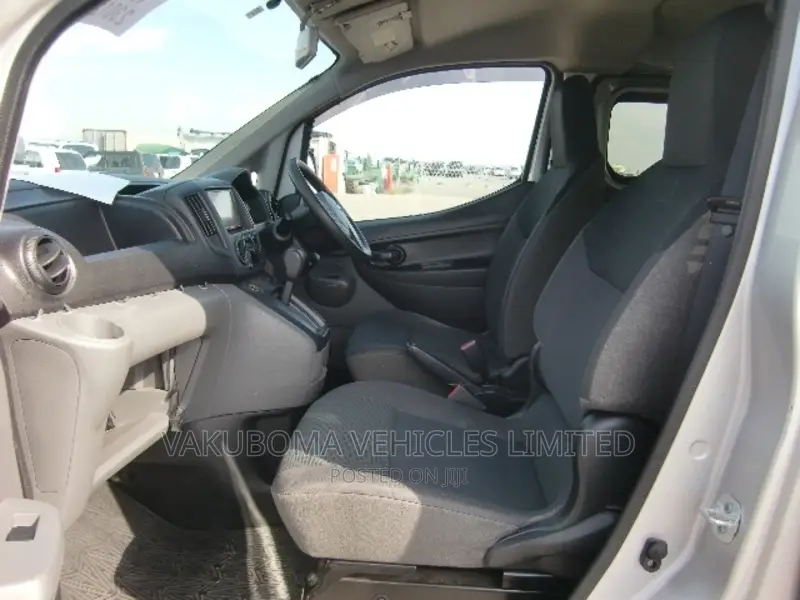 Nissan NV200 2015 Silver