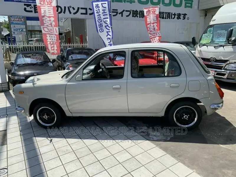 Nissan March 2001 Beige