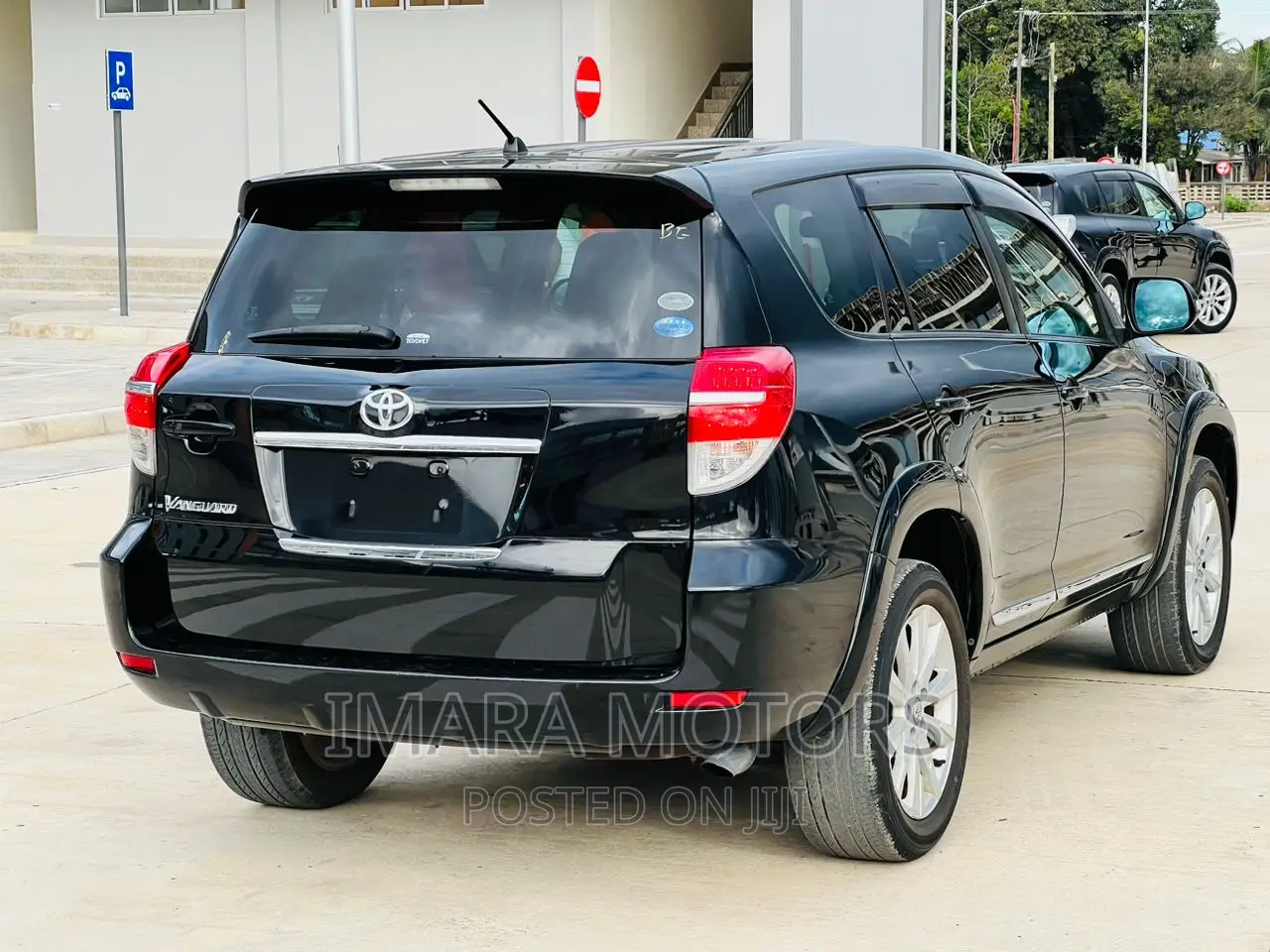 Toyota Vanguard 2010 Black