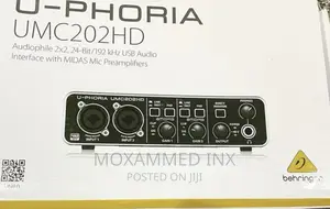 UMC202HD Audio Interface