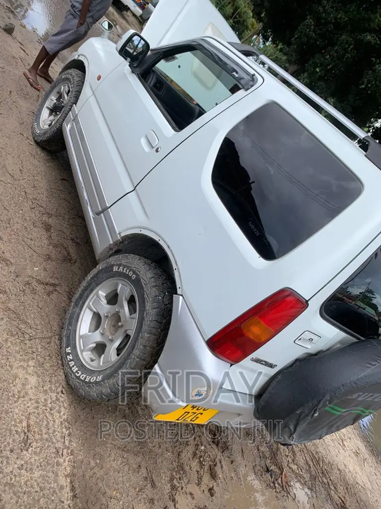 Suzuki Jimny 2004 Silver