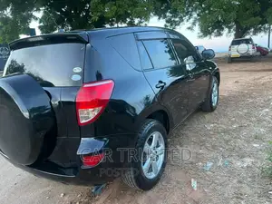 Toyota RAV4 2.5 2012 Black