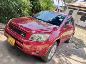 Toyota RAV4 2.5 2012 Red