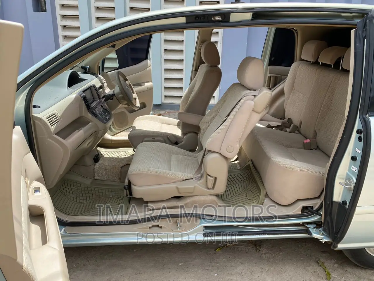 Toyota Raum 2005 Blue