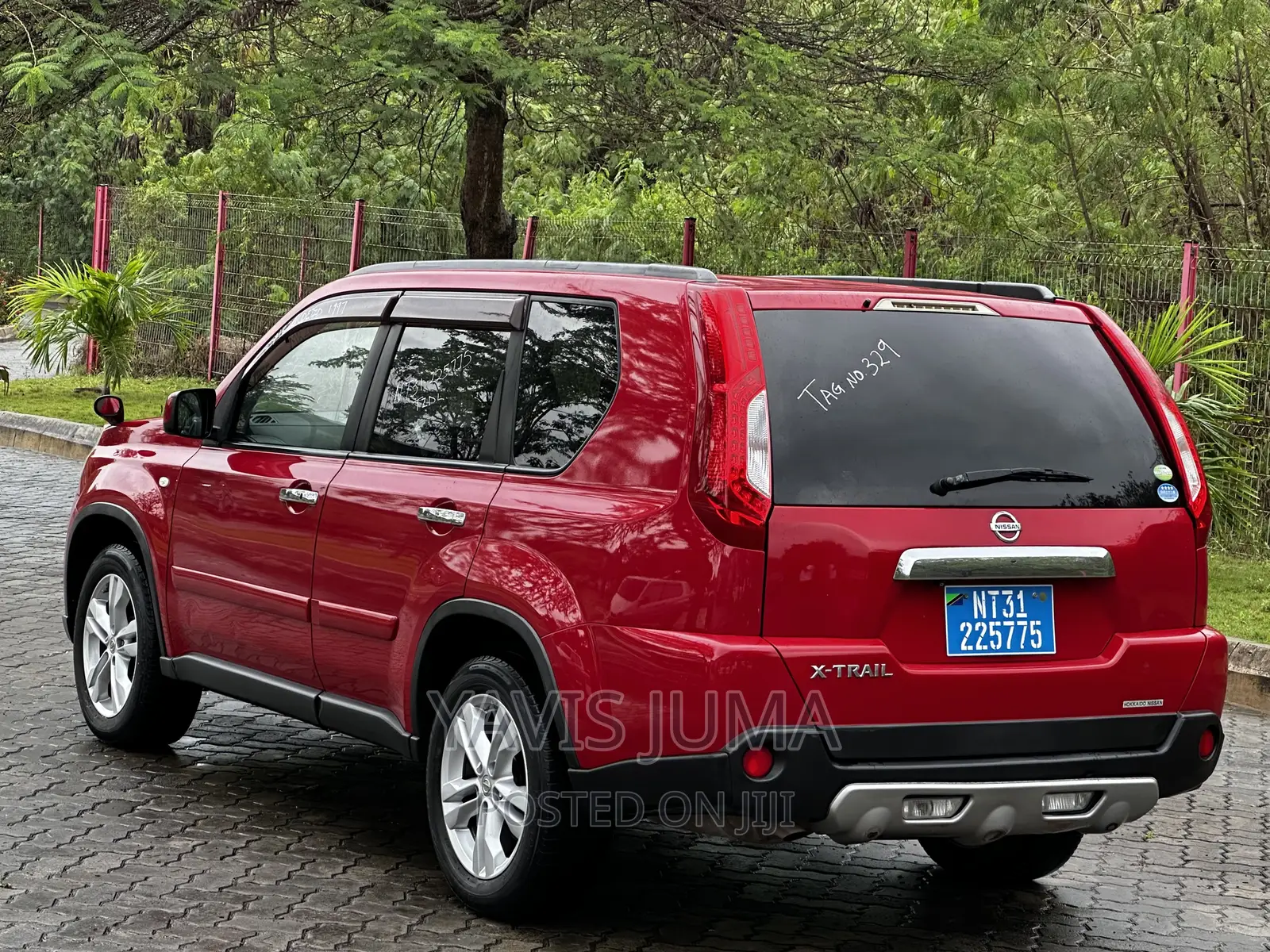 Nissan X-Trail 2012 Red