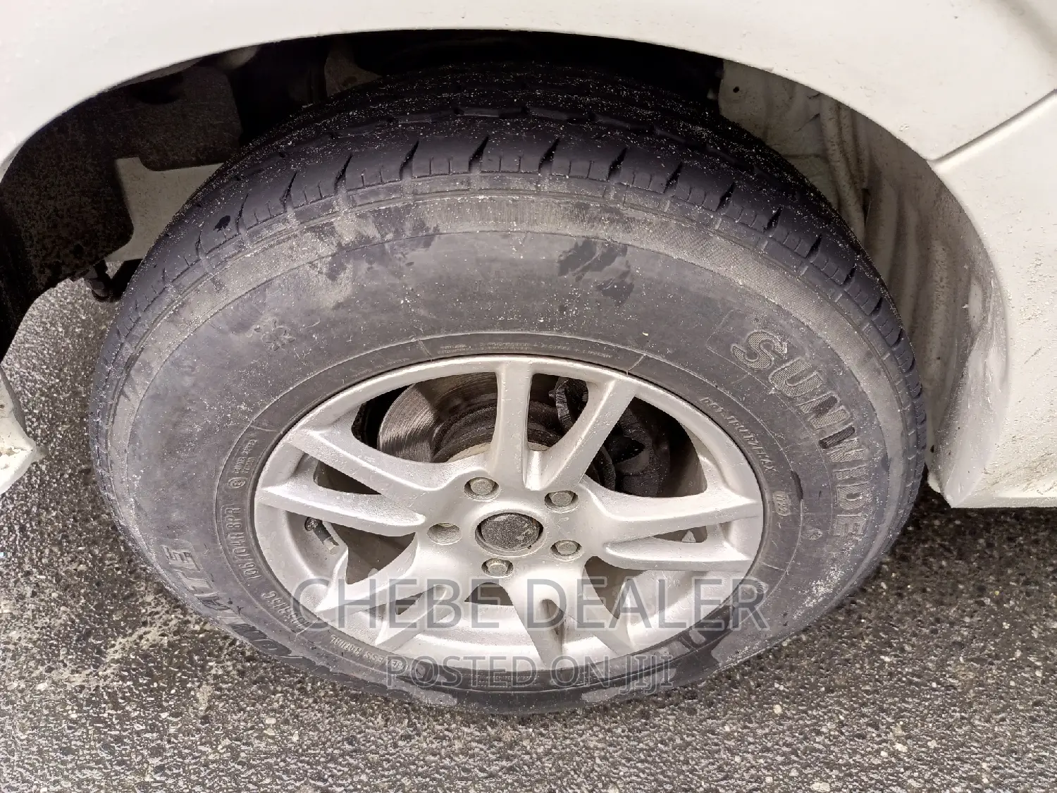 Toyota HiAce 2002 White