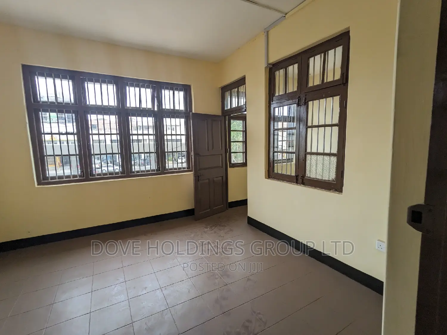 Commercial Property Available for Rent City Centre