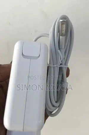 Apple Magsafe 60W Charger for Macbook Pro/Air. Available