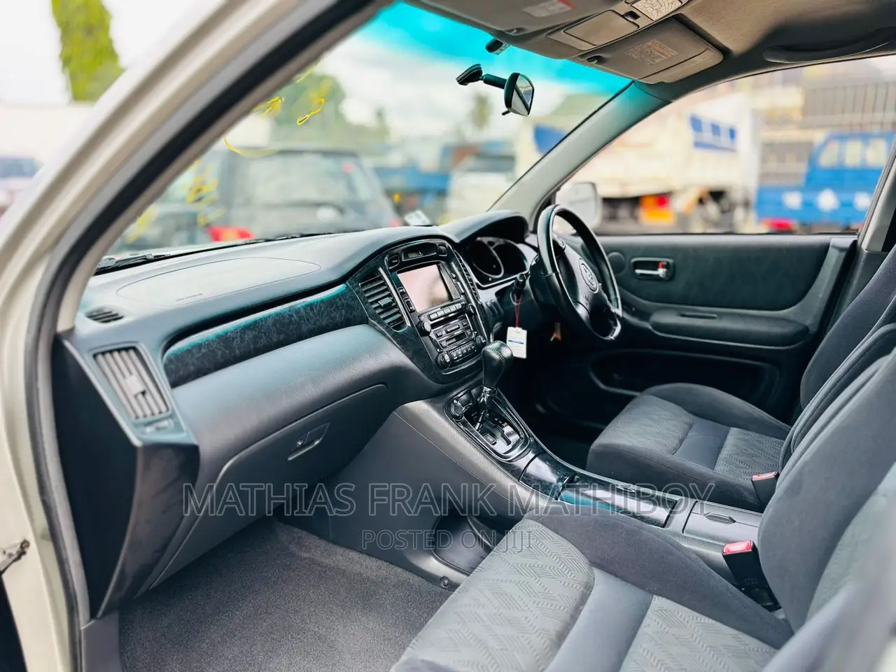 Toyota Kluger 2002 Silver