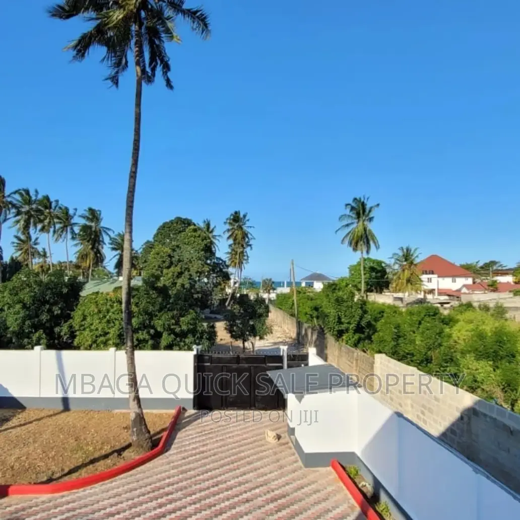 3bdrm House in Mbezi Beach  Next for rent