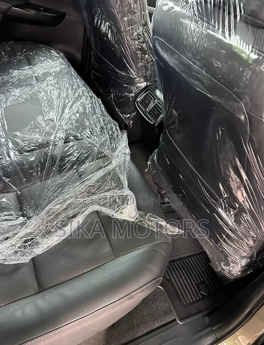 Toyota Hilux 2021 Gray
