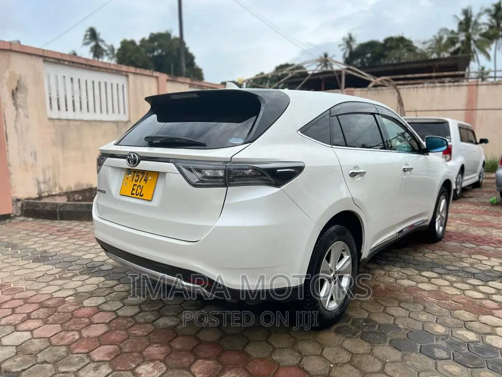 Toyota Harrier 2014 White
