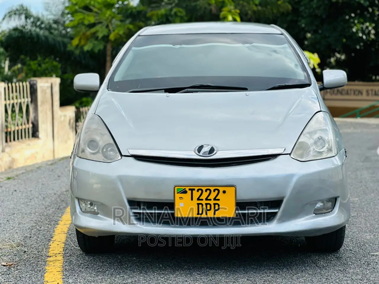 Toyota Wish 2004 Silver