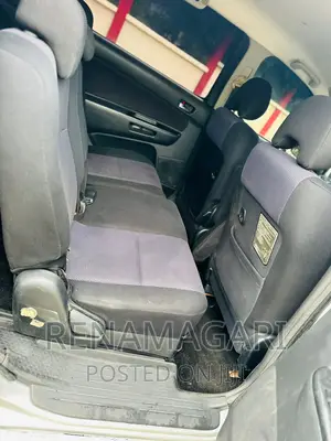 Toyota Wish 2004 Silver