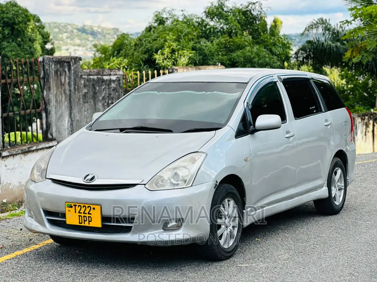 Toyota Wish 2004 Silver
