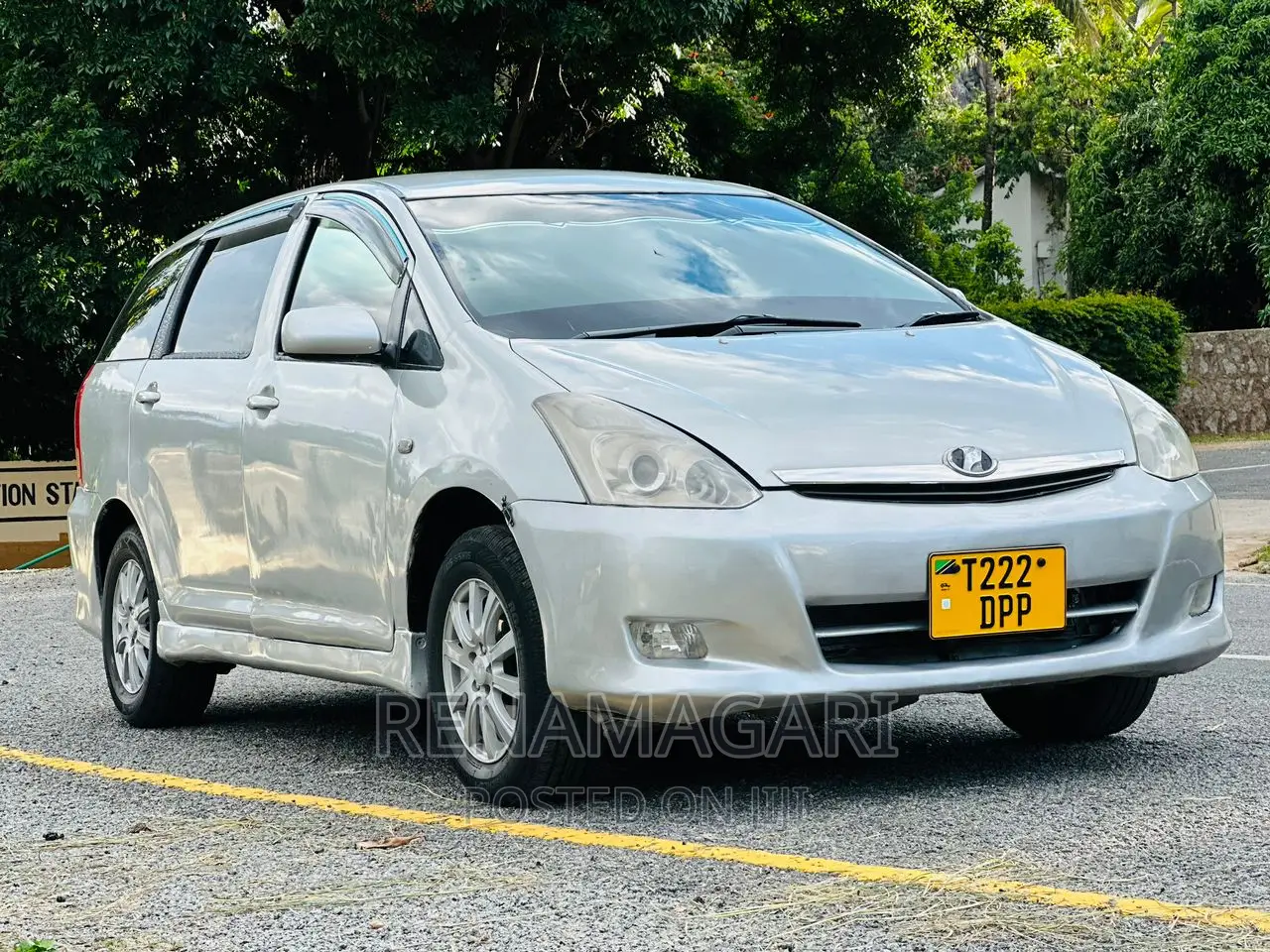 Toyota Wish 2004 Silver