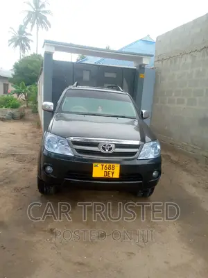 Toyota Fortuner 2.7 AWD 2005 Black