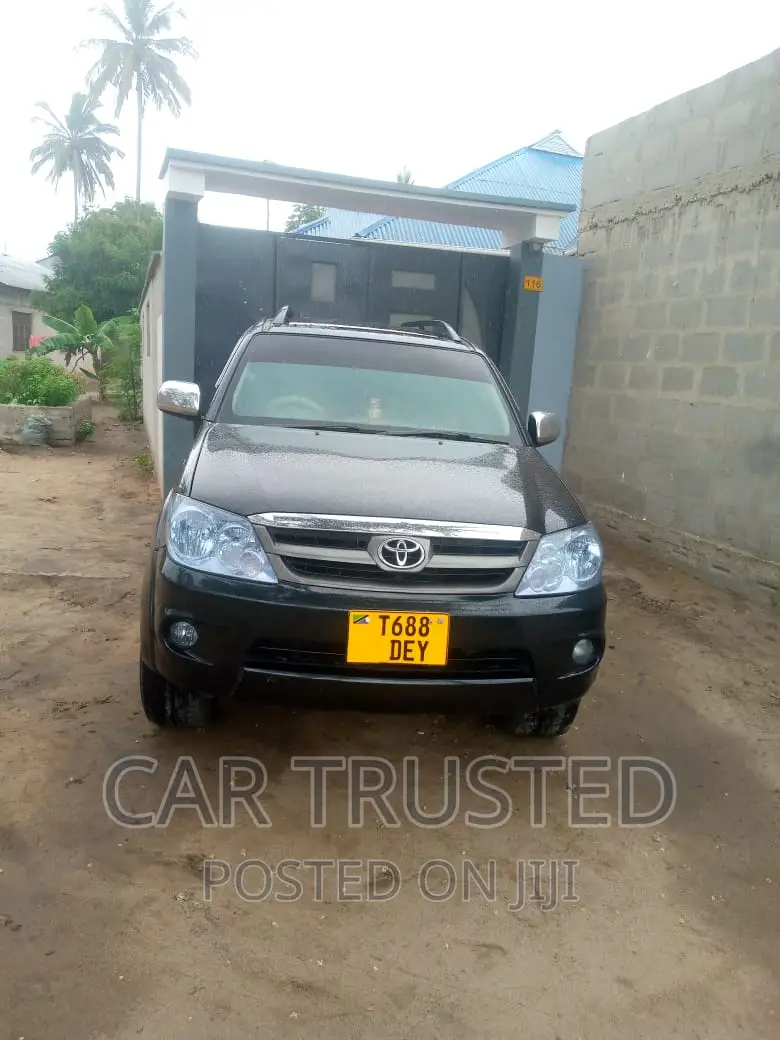 Toyota Fortuner 2.7 AWD 2005 Black