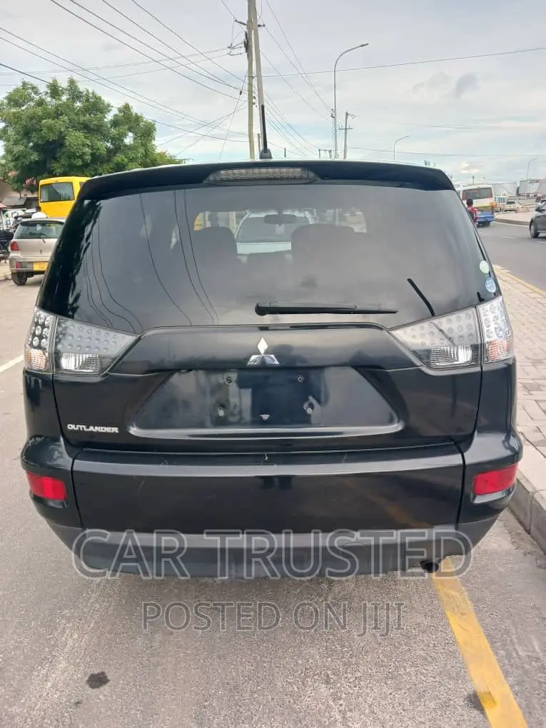 Mitsubishi Outlander ES 2010 Black