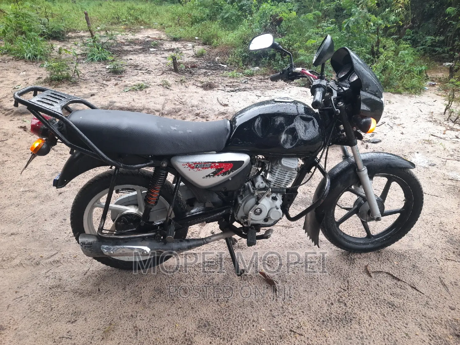 Bajaj Boxer X125 2021 Black