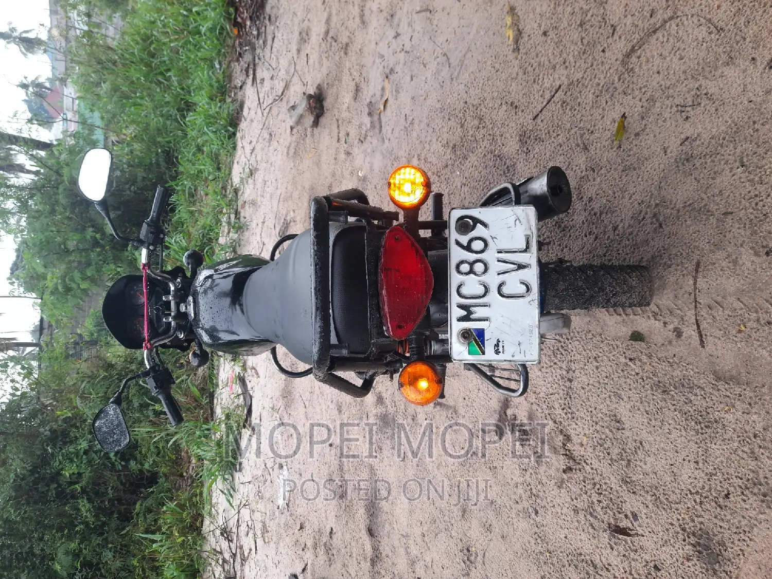 Bajaj Boxer X125 2021 Black
