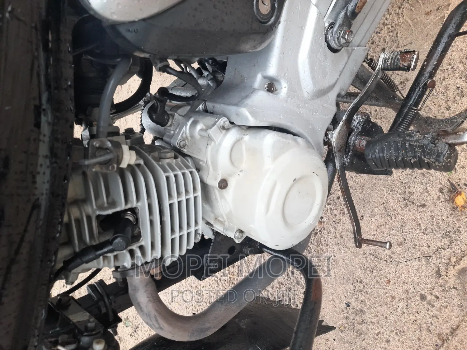 Bajaj Boxer X125 2021 Black
