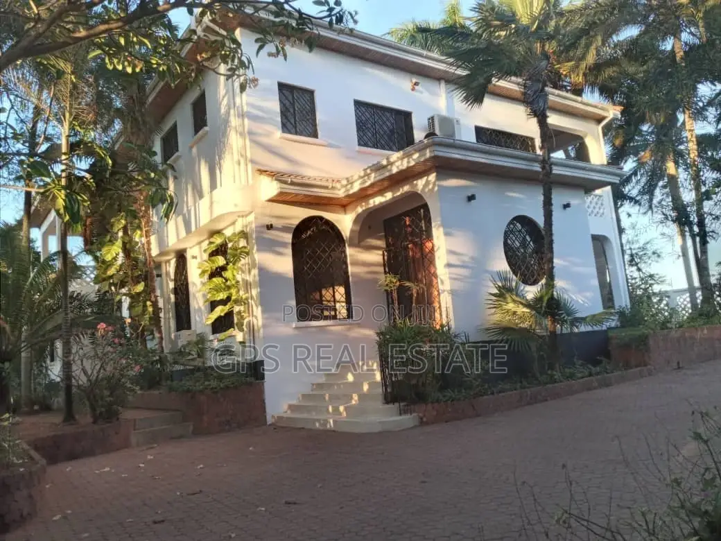 6bdrm Mansion in Mbezi Beach Rainbow, Kinondoni for sale