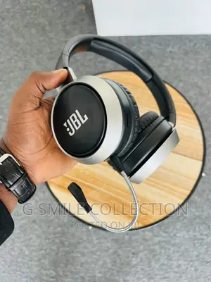 JBL Headphones With Detachable Microphone