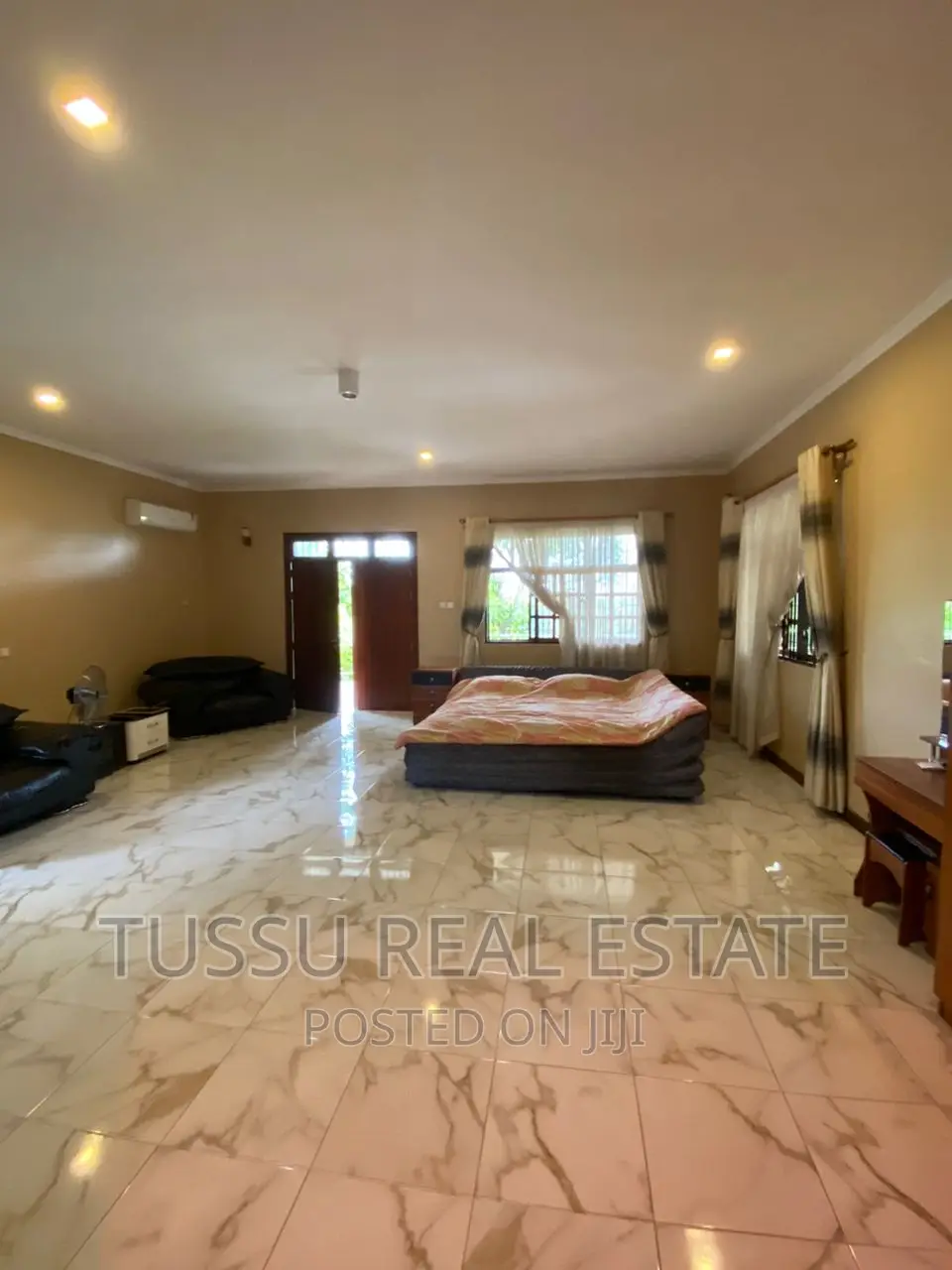4bdrm Mansion in Bunju, Kinondoni for sale