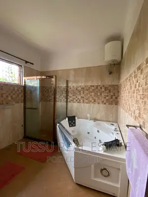 4bdrm Mansion in Bunju, Kinondoni for sale