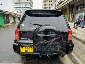 Toyota RAV4 1.8 2004 Black