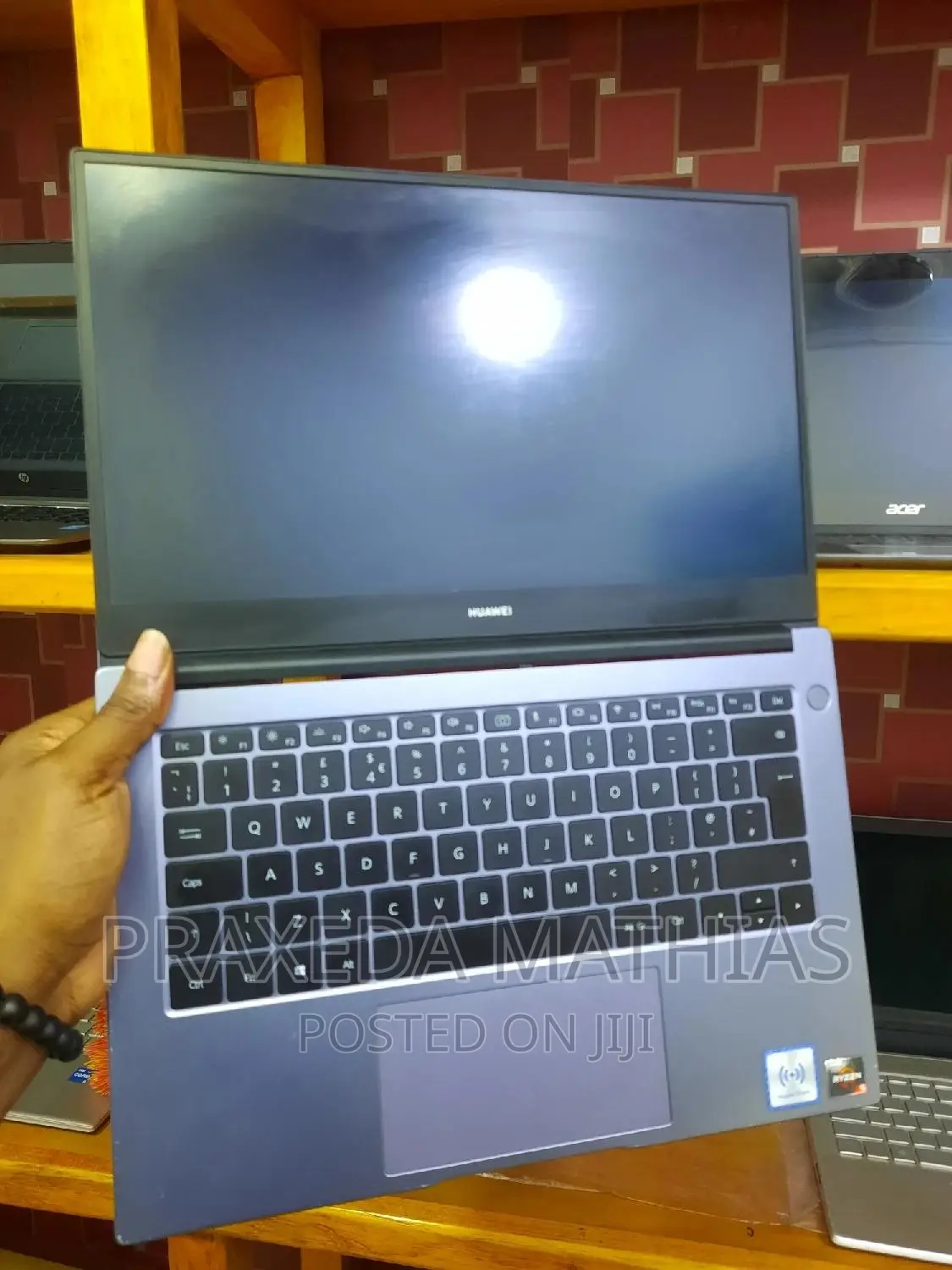 Laptop Huawei MateBook 13 WRT-W29E 8GB AMD Ryzen 5 SSD 512GB