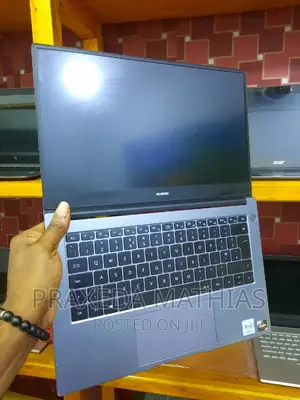 Laptop Huawei MateBook 13 WRT-W29E 8GB AMD Ryzen 5 SSD 512GB