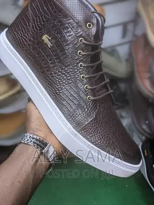 Lacoste Pure Leather Coffee