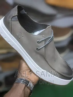 Timberland Shoes Pure Leather Grau