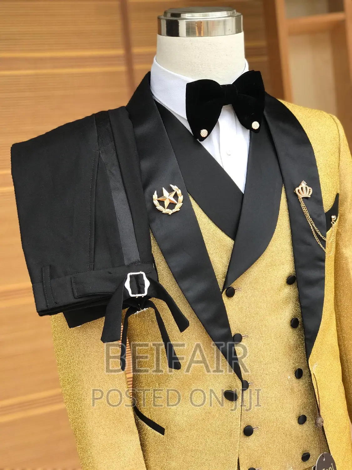 Suti Za Kiume | Men's Suits | Black and Gold