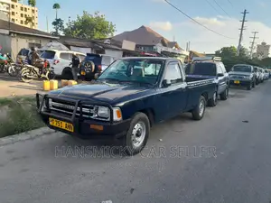 Toyota Hilux 2000 Blue