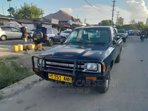 Toyota Hilux 2000 Blue