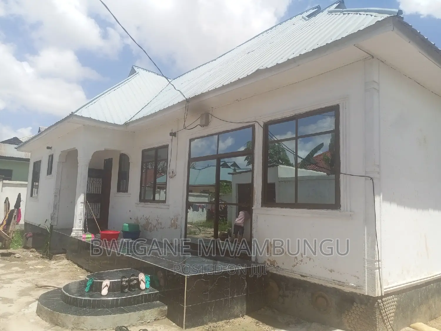 Furnished 4bdrm Apartment in Mwambungu Jr, Mbagala for sale