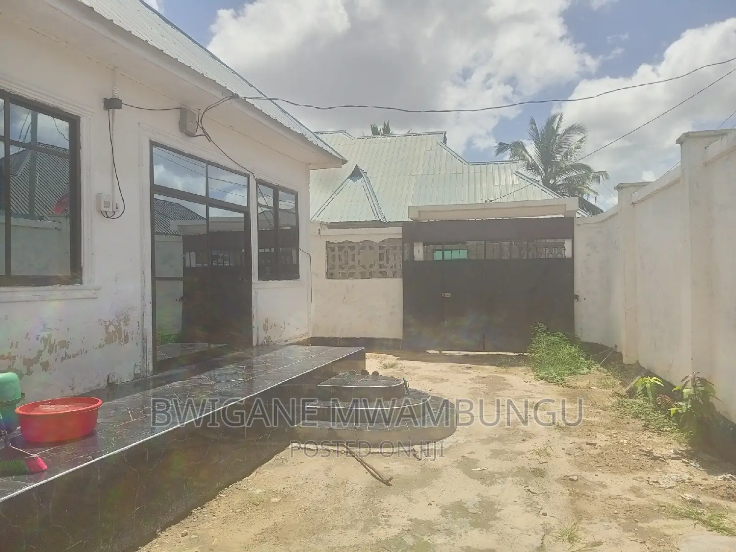 Furnished 4bdrm Apartment in Mwambungu Jr, Mbagala for sale
