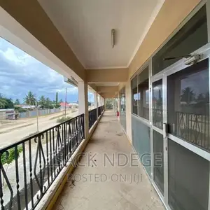 Jengo La Biashara Linauzwa Bunju Moga