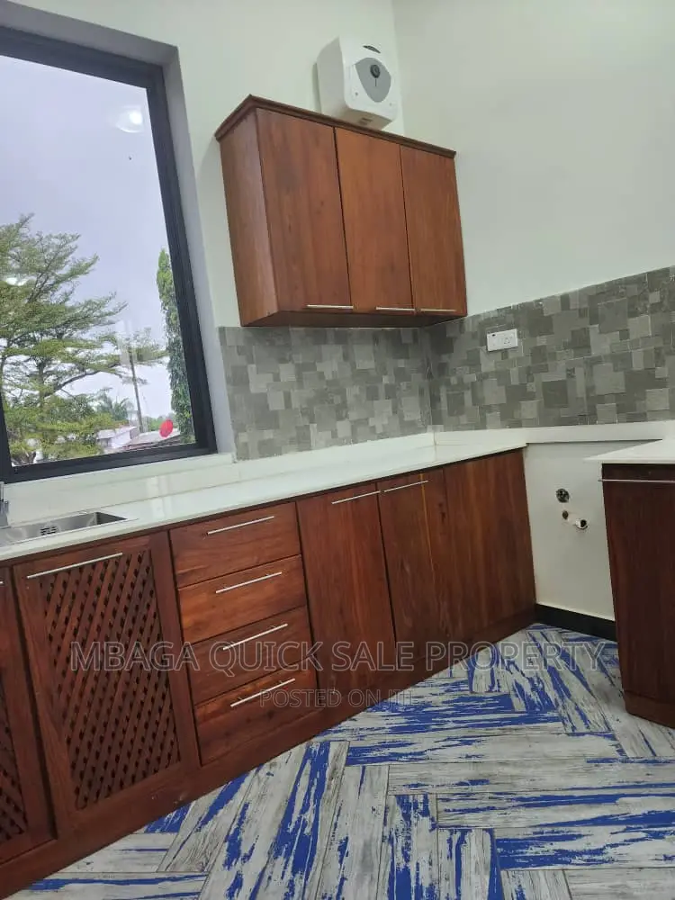 Furnished 1bdrm Apartment in Oyster Bay for rent