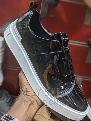 Balmain Paris Sneakers Original