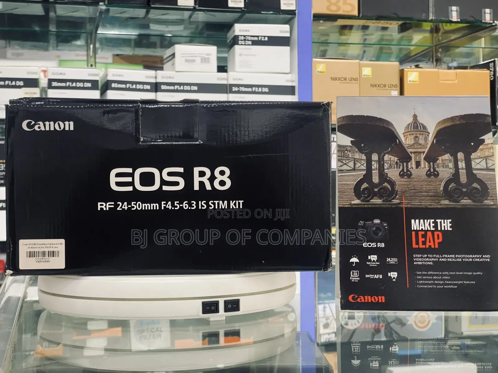 Canon Eos R8