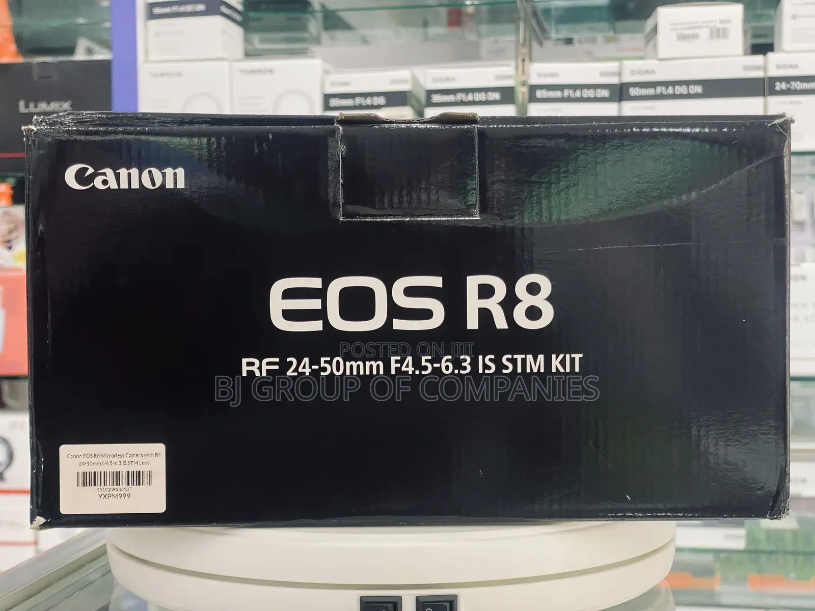 Canon Eos R8