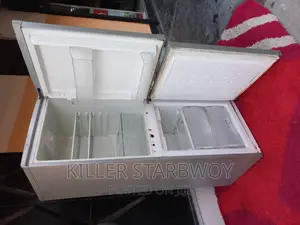 Fridge Kubwa Sana Chini Linagandisha