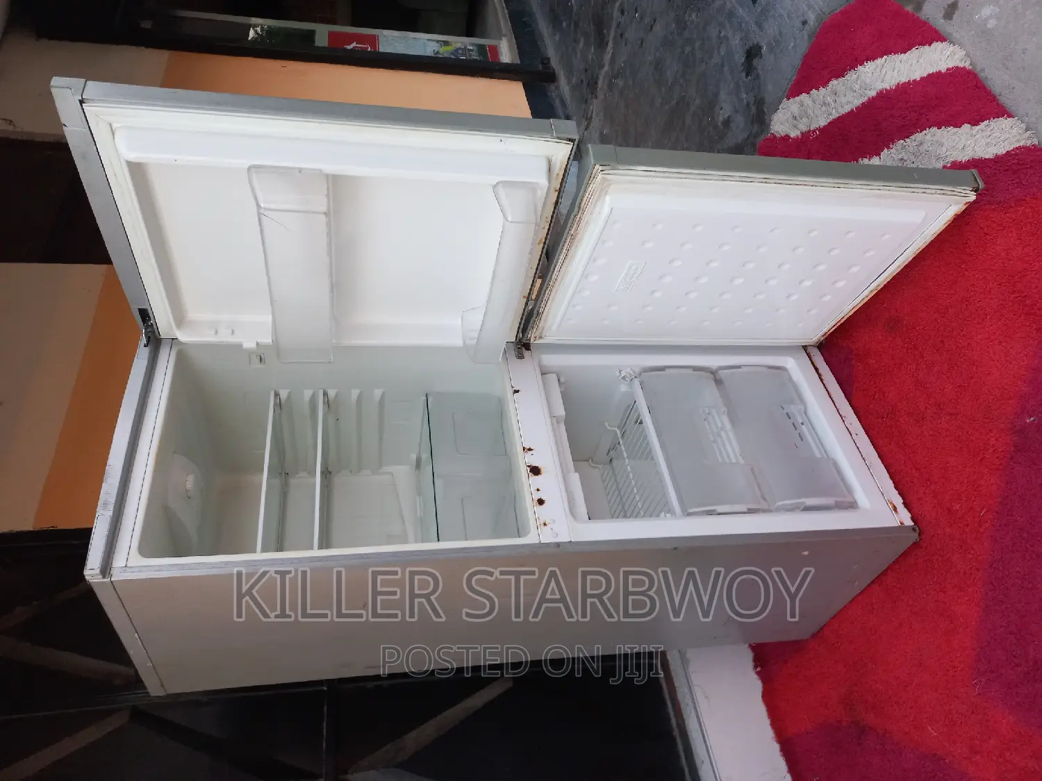 Fridge Kubwa Sana Chini Linagandisha