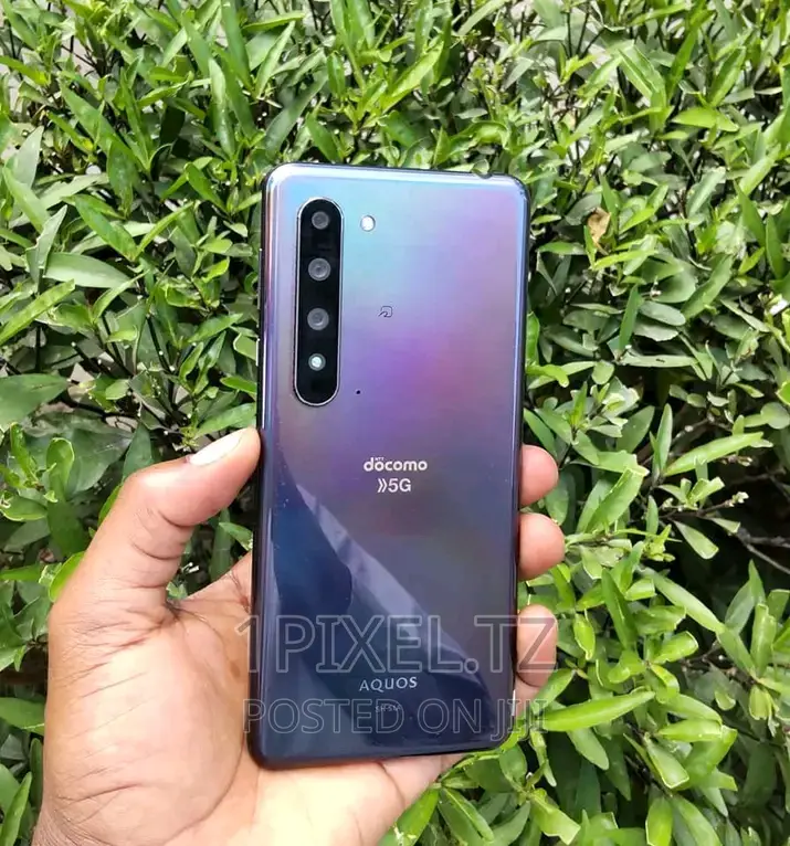 Sharp Aquos R5G 256 GB Black