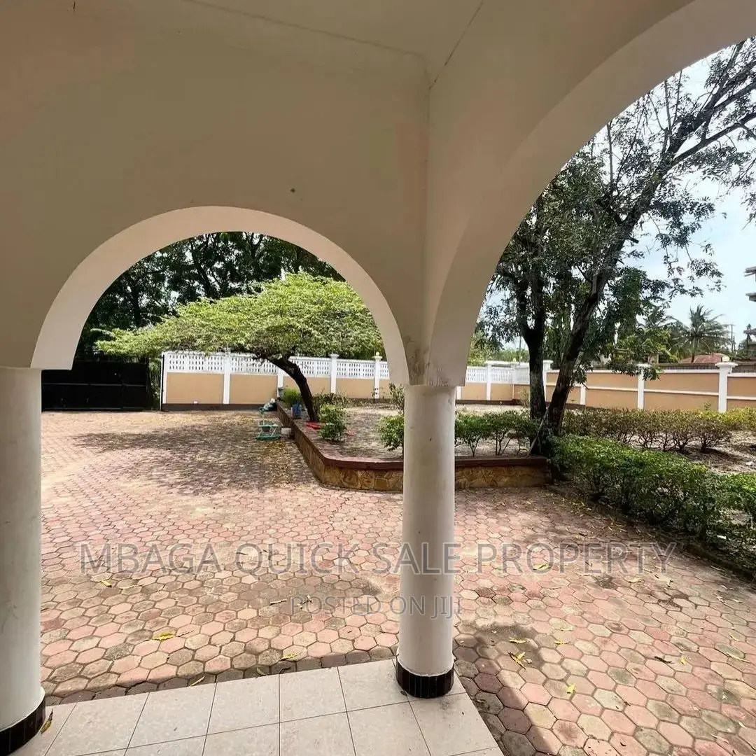 4bdrm House in Salasala, Kunduchi for rent